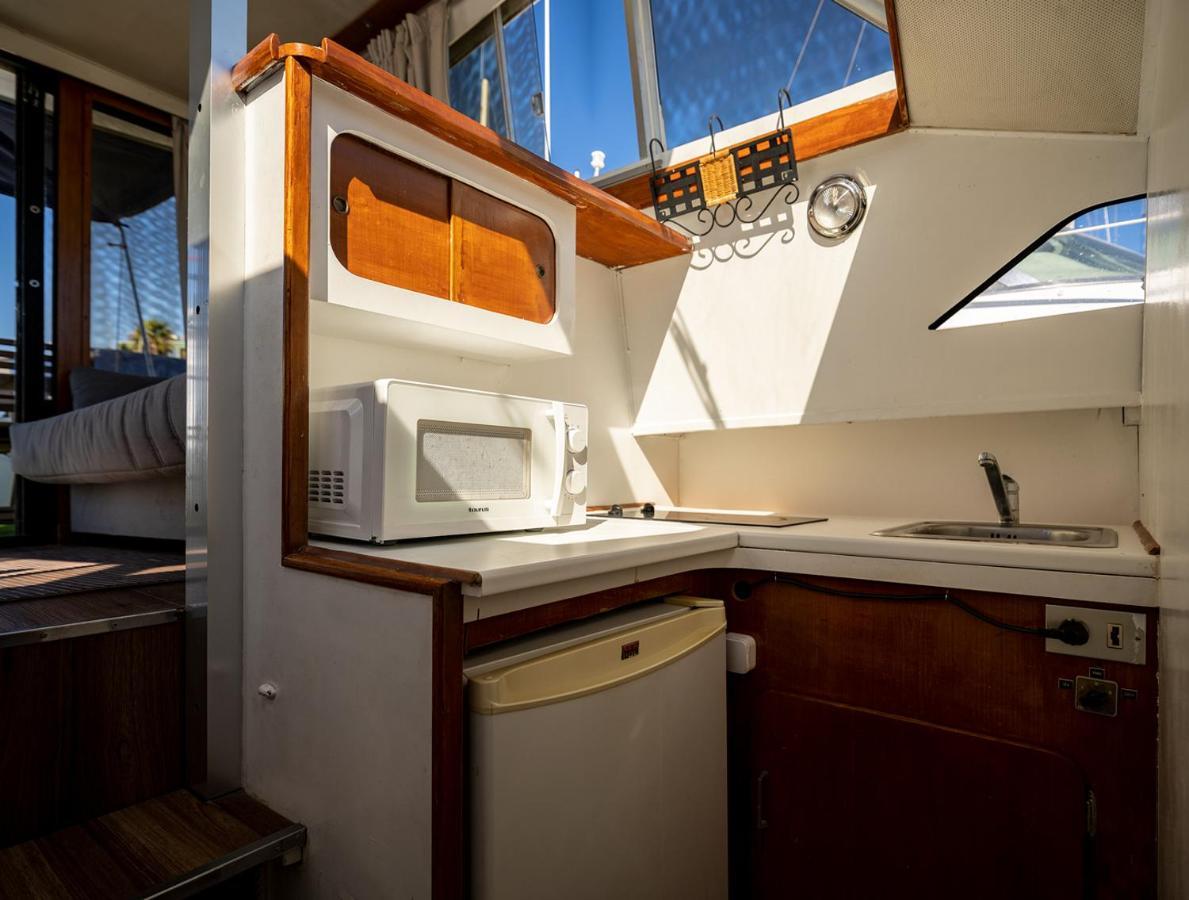 Hotel Spacious And Charming Boat In Port Forum Sant Adria de Besos Exteriér fotografie