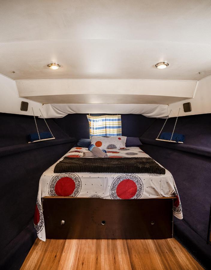 Hotel Spacious And Charming Boat In Port Forum Sant Adria de Besos Exteriér fotografie