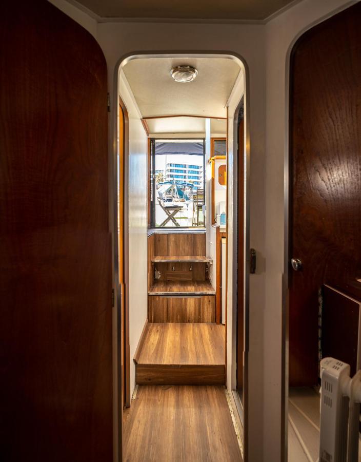 Hotel Spacious And Charming Boat In Port Forum Sant Adria de Besos Exteriér fotografie