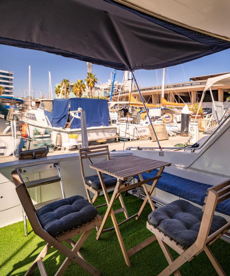 Hotel Spacious And Charming Boat In Port Forum Sant Adria de Besos Exteriér fotografie
