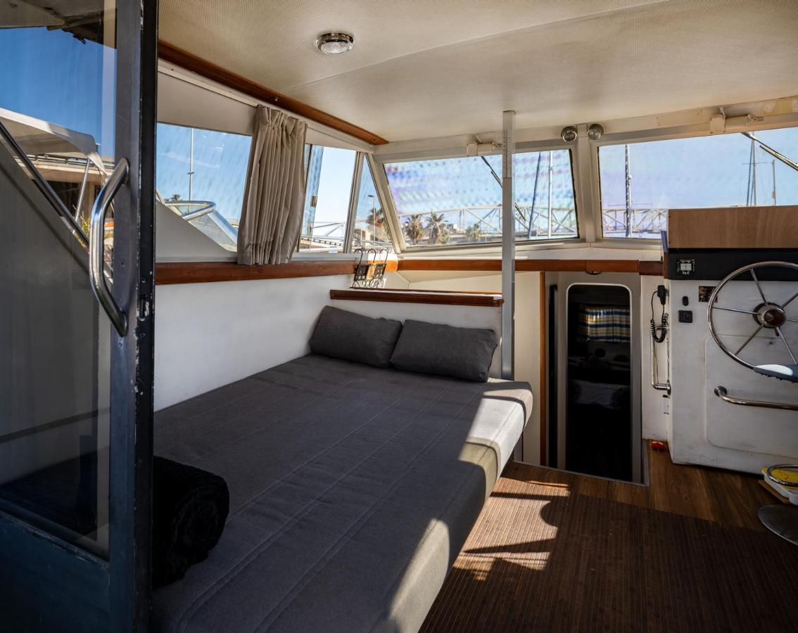 Hotel Spacious And Charming Boat In Port Forum Sant Adria de Besos Exteriér fotografie